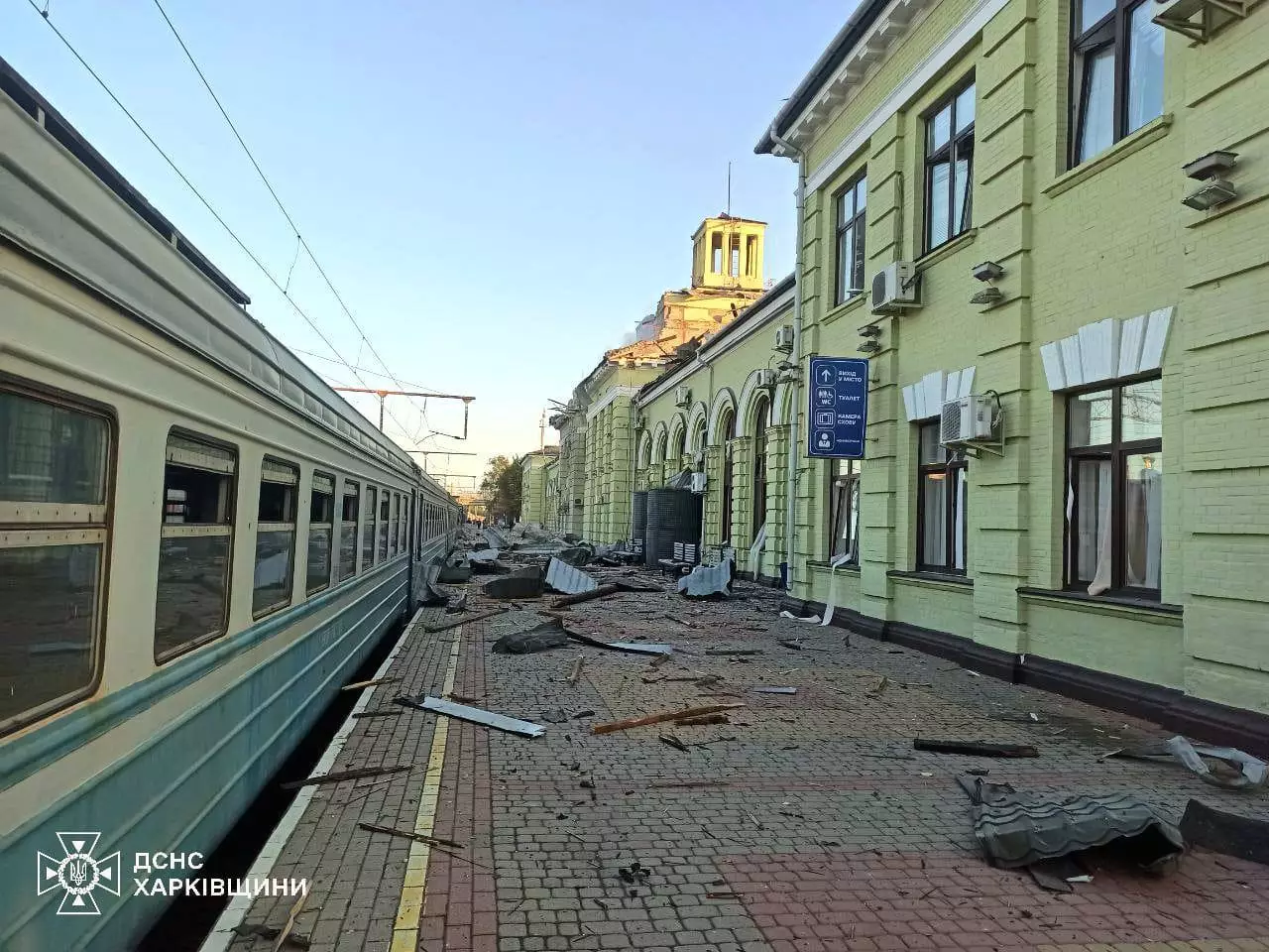 Харківщина: у Лозовій внаслідок масованої атаки дронами загинула людина, 10 госпіталізовано