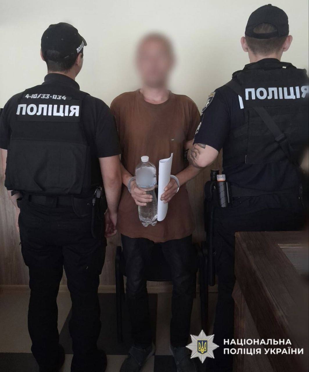 На Київщині чоловік торгував гранатами та вогнепальною зброєю