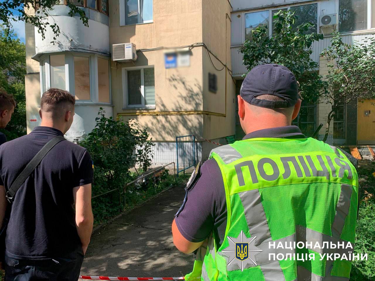 У Соломʼянському районі столиці впали уламки ворожого БпЛА (фото)