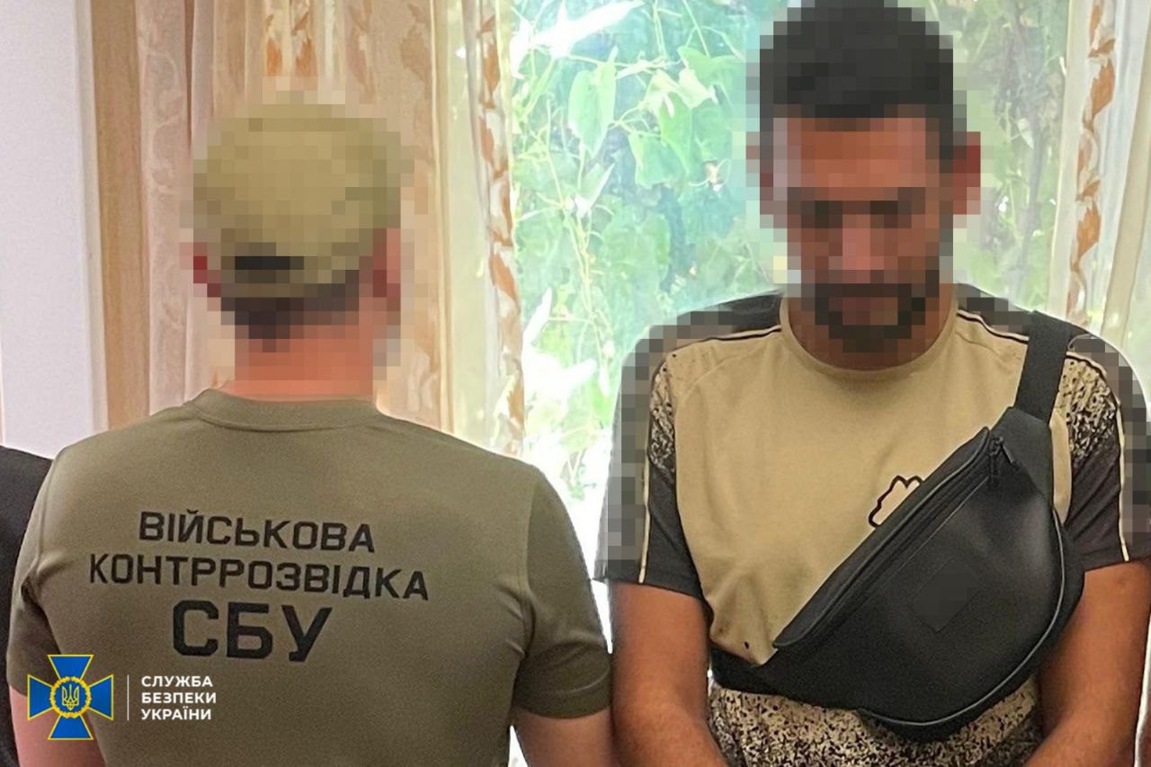 У Києві викрили підпільну типографію для «ухилянтів» (фото)