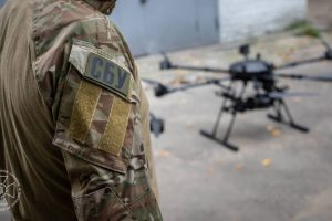 Безпілотники СБУ вразили 5 російських винищувачів на аеродромі Саки Безпілотники СБУ вразили 5 російських винищувачів на аеродромі Саки