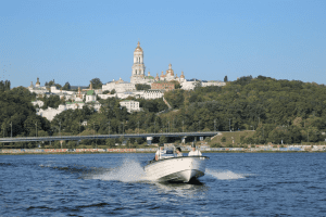 Столичне КП “Плесо” визначає постачальника двох човнів на 2,95 млн гривень