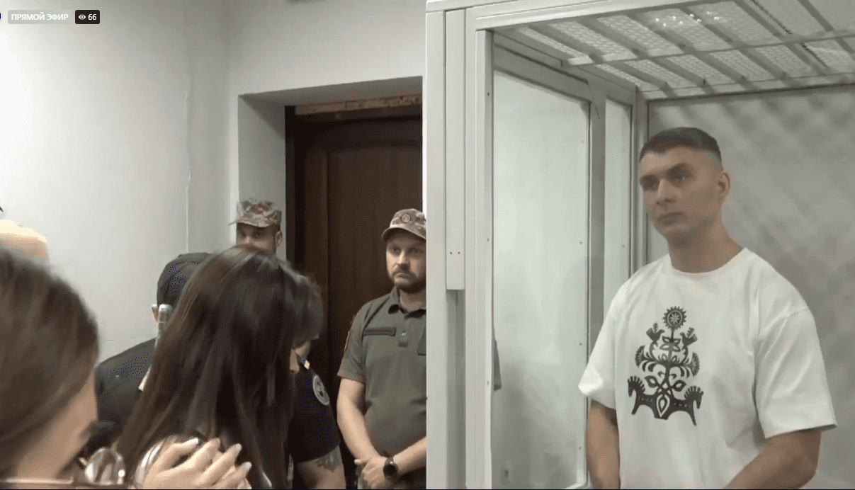 У Шевченківському суді розпочався розгляд справи щодо вбивства підлітка на столичному фунікулері (відео)