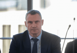 Кличко назвав оголошення нових підозр посадовцям КМДА "інформаційним димом"