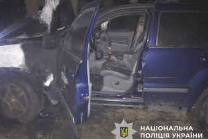 Правоохоронці затримали двох юнаків, які підпалили авто військового у Дарницькому районі Правоохоронці затримали двох юнаків, які підпалили авто військового у Дарницькому районі
