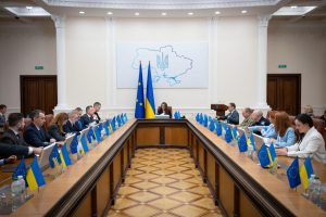Кабмін відкрив кордон для чоловіків віком до 22 років, – Свириденко Кабмін відкрив кордон для чоловіків віком до 22 років, - Свириденко