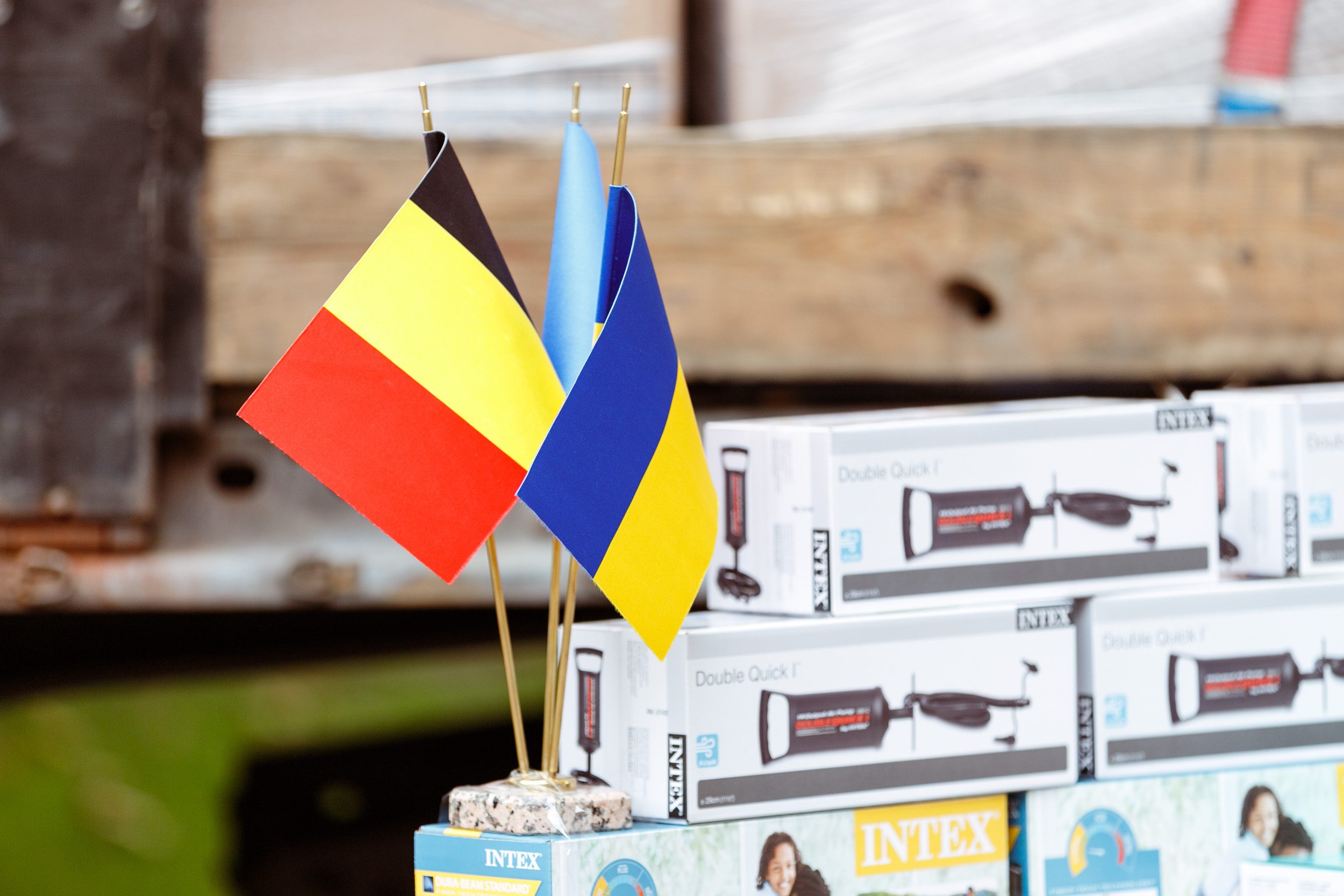 Столиця отримала допомогу від партнерів із Бельгії та Франції для облаштування укриттів