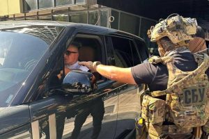 СБУ затримала в Києві колишнього заступника голови Держподаткової служби за підозрою у відмиванні мільярдів гривень