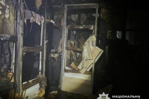 Поліція Київщини розслідує обставини загибелі людини на пожежі на території СТО Поліція Київщини розслідує обставини загибелі людини на пожежі на території СТО