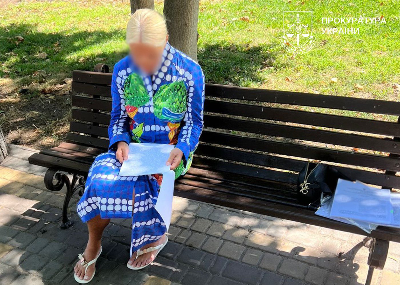 Підсудна у справі про закупівлю овочерізок посадовиця Дніпровської РДА поїхала "на лікування" на рік у Туреччину