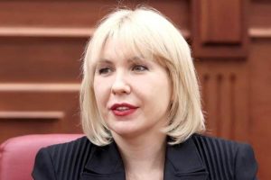 Смірнова: обшуки в Департаменті суспільних комунікацій це тиск і спроба паралізувати роботу КМР та КМДА Смірнова: обшуки в Департаменті суспільних комунікацій це тиск і спроба паралізувати роботу КМР та КМДА