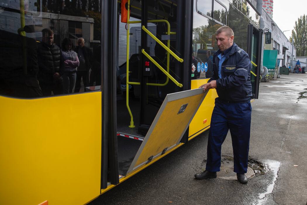 Київ отримав першу партію автобусів, придбаних у межах угоди з ЄІБ