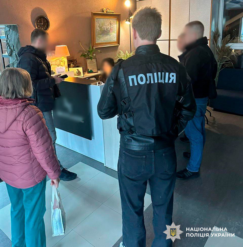 Правоохоронці викрили схему заволодіння землями Нацмузею народної архітектури та побуту у Пирогові У Києві викрили схему заволодіння землями Нацмузею народної архітектури та побуту