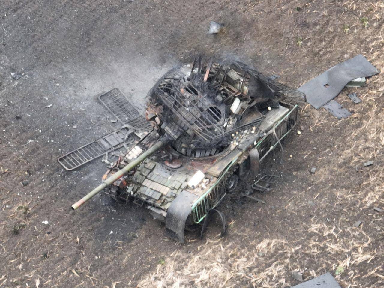 За добу втрати армії рф зросли на 13 одиниць бронетехніки та майже тисячу осіб, - Генштаб ЗСУ