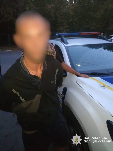 На Київщині затримали чоловіка з гранатою біля магазину (без назви)