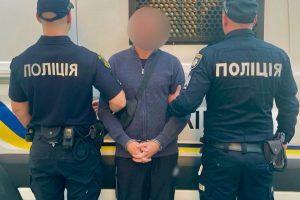 Розбійний напад на Київщині: грабіжник вкрав у пенсіонерів мільйонний статок