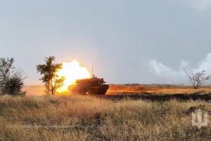 Ворог за добу втратив понад 900 осіб та 82 одиниці автотехніки, – Генштаб ЗСУ Ворог за добу втратив понад 900 осіб та 82 одиниці автотехніки, - Генштаб ЗСУ