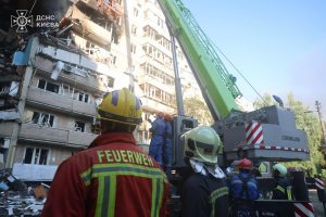 У Києві число постраждалих від російської атаки зросло до 20, розгорнуто штаби допомоги (адреси) У Києві число постраждалих від російської атаки зросло до 20, розгорнуто штаби допомоги (адреси)