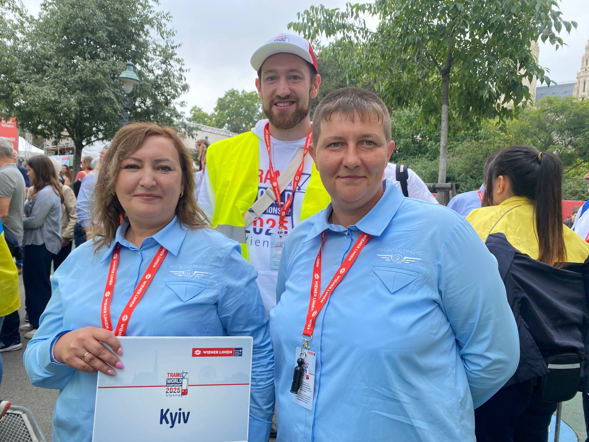 Київські трамвайники увійшли до пʼятірки кращих на чемпіонаті світу з водіння у Відні (фото)