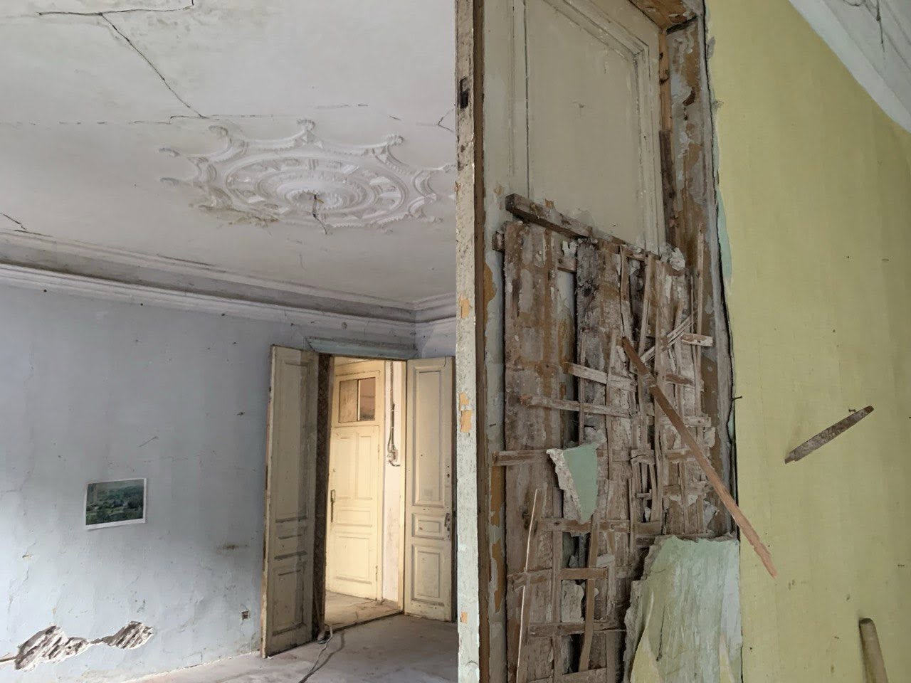 Будинок Мощинського: активісти звинувачують забудовників із орбіти Бродського у нищенні пам’ятки