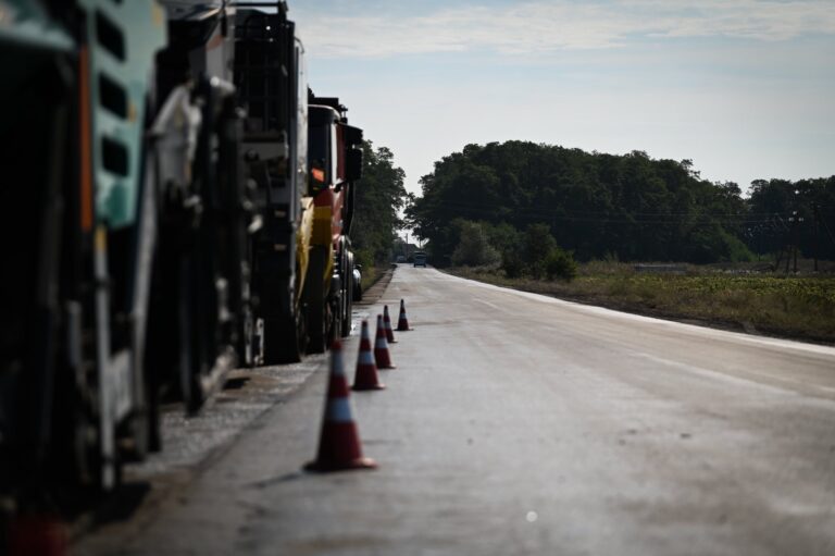 Микола Калашник: На Київщині вперше в Україні застосували екологічну технологію, яка підвищує довговічність дорожнього полотна