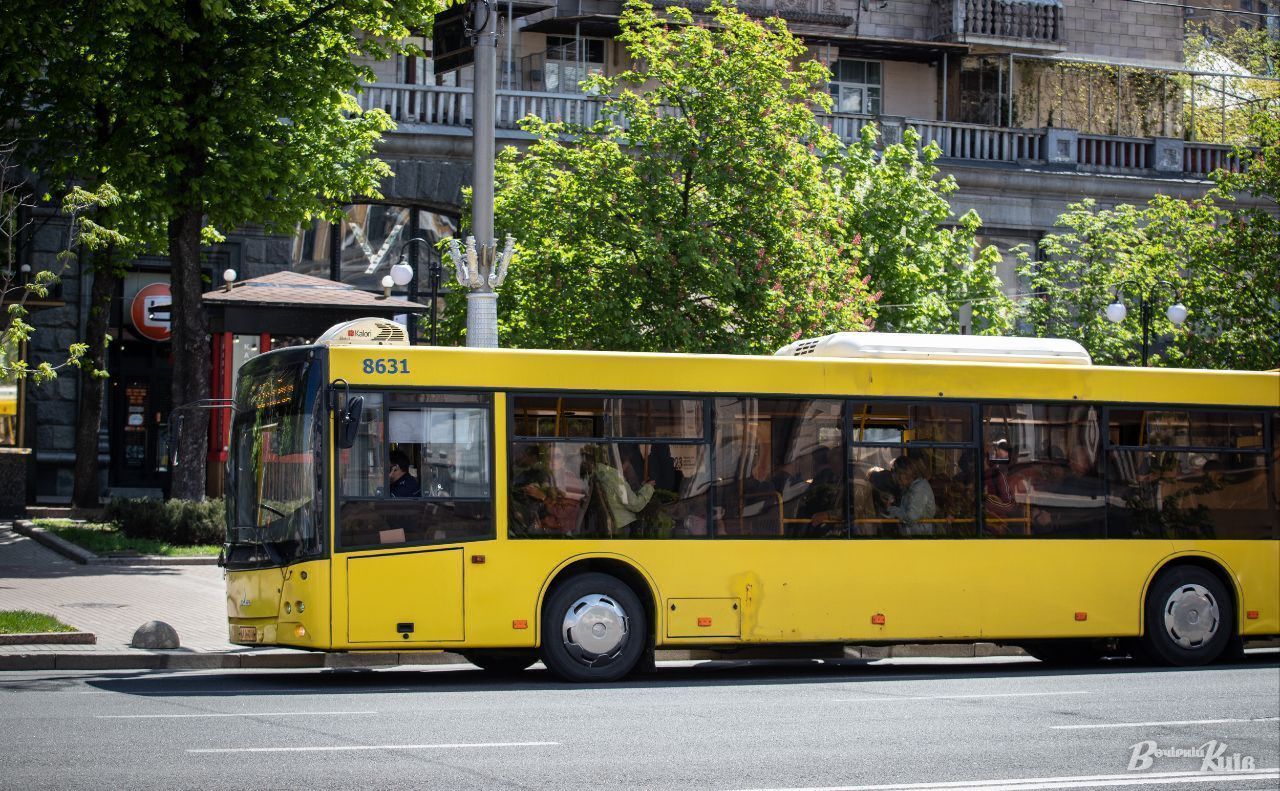 Ярмарки змінюють маршрут: на вікенд у Києві громадський транспорт ходитиме не як у будні