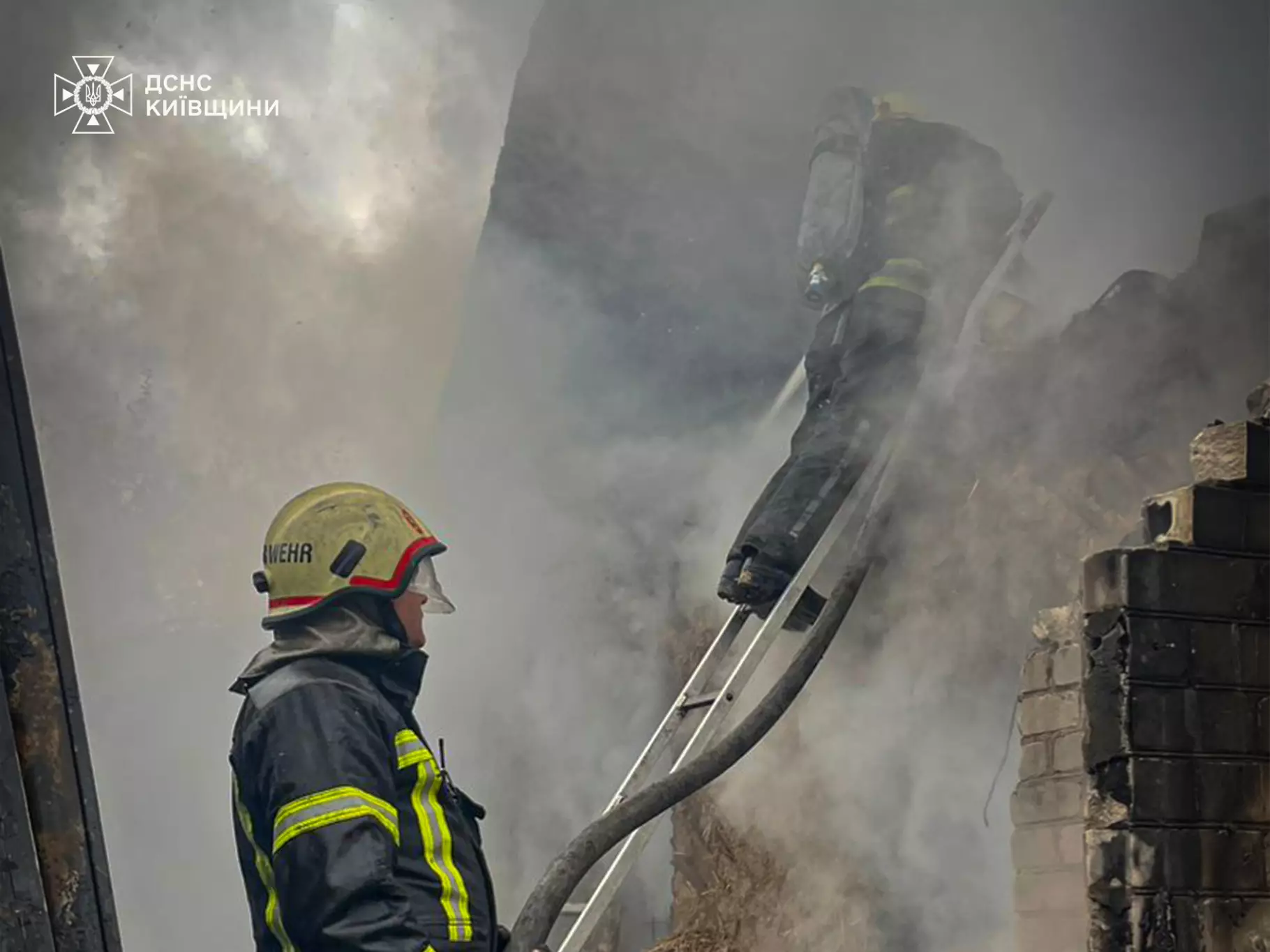 На Фастівщині при пожежі в приватному будинку постраждали чоловік та жінка