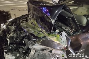 У Києві п’яний водій Mercedes врізався у маршрутку У Києві п’яний водій Mercedes врізався у маршрутку