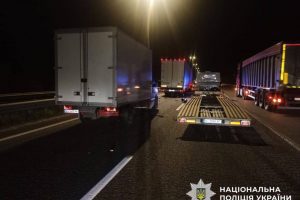 У Бучанському районі на трасі Київ–Чоп у ДТП загинув мотоцикліст