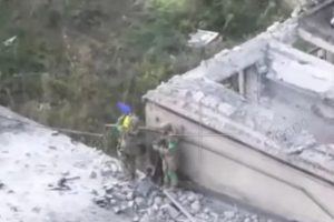 Покровський напрямок: ЗСУ зачистили два села на Донеччині від окупантів (відео) Покровський напрямок: ЗСУ зачистили два села на Донеччині від окупантів (відео)