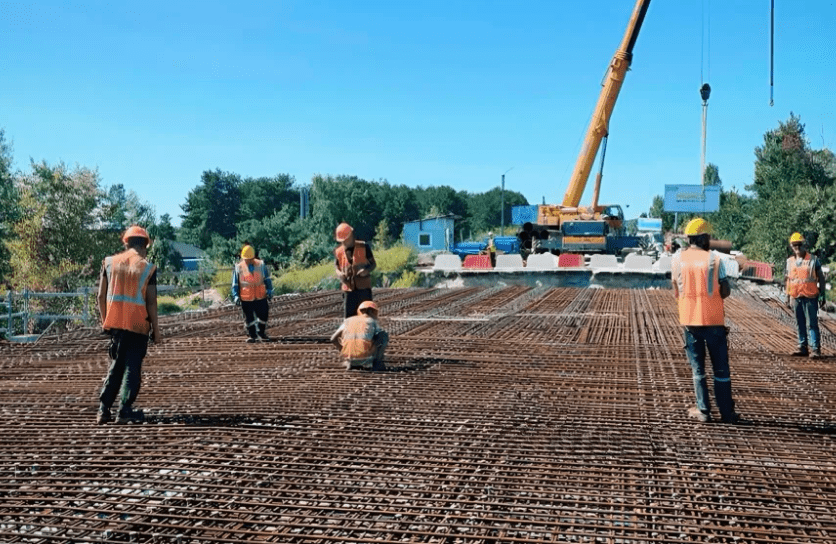 На дорозі Р-69 біля Вишгорода проводять капітальний ремонт мосту На дорозі Р-69 біля Вишгорода проводять капітальний ремонт мосту