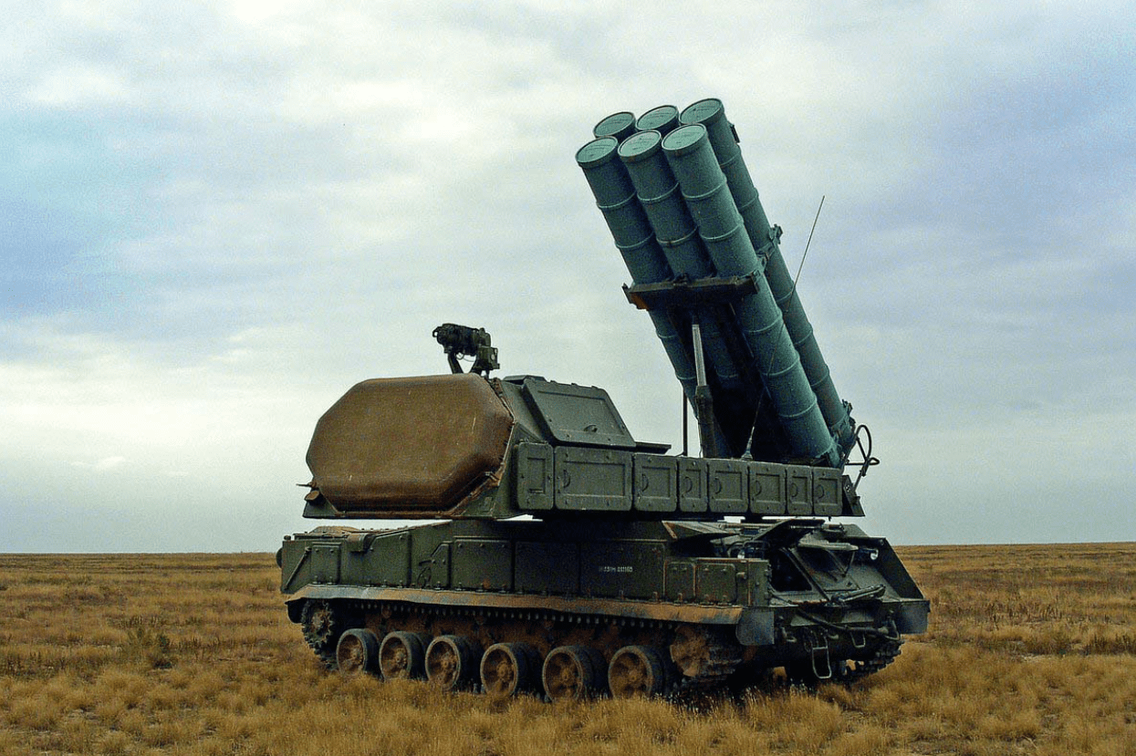 Дрони ГУР знищили російський ЗРК “Бук” та атакували завод в Пермському краї рф