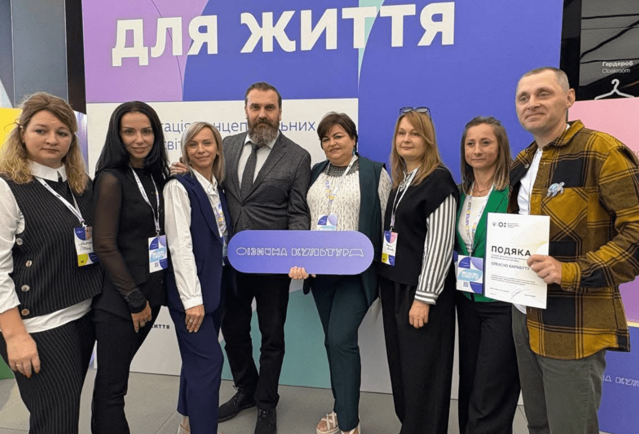 МОН відзначило вчителя фізкультури з Бучі за внесок у презентацію освітніх реформ