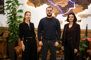 Микола Калашник зустрівся з Ольгою Василевською-Смаглюк та Тіною Кароль: домовилися про подальші спільні дії та проєкти Микола Калашник зустрівся з Ольгою Василевською-Смаглюк та Тіною Кароль: домовилися про подальші спільні дії та проєкти