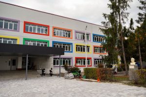 Микола Калашник перевірив відновлення постраждалих від війни освітніх закладів у Макарівській, Дмитрівській та Великодимерській громадах