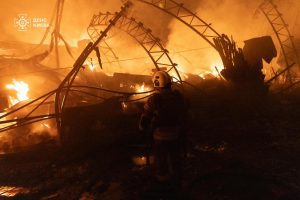 Внаслідок ударів БпЛА по Києву 7 людей постраждали, в Оболонському та Подільському районах пошкоджені житлові будинки (фото)