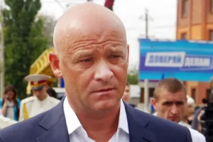 За три години петиція за позбавлення мера Одеси Труханова українського громадянства набрала 25 тисяч підписів