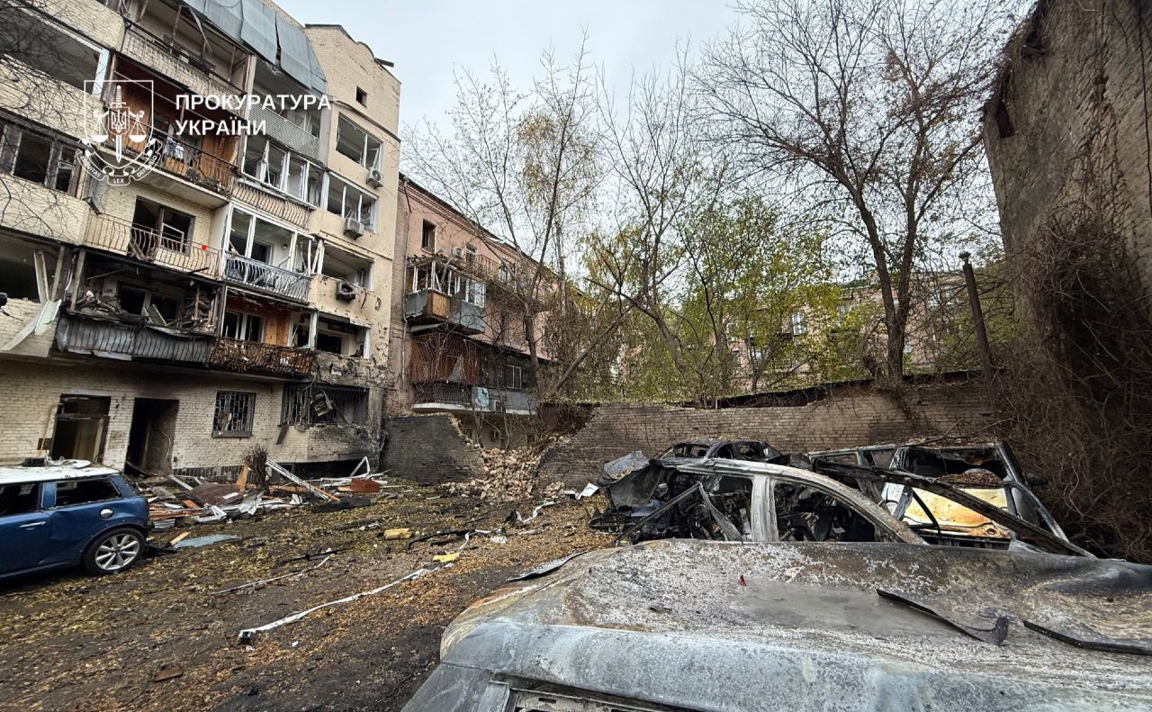 У Подільському районі розгорнули 2 оперативні штаби для допомоги постраждалим від ворожої атаки У Подільському районі розгорнули 2 оперативні штаби для допомоги постраждалим від ворожої атаки