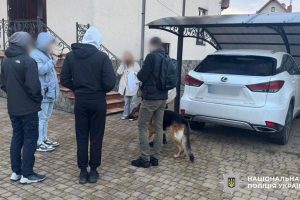 Столичні поліцейські викрили масштабну схему привласнення тютюнових виробів