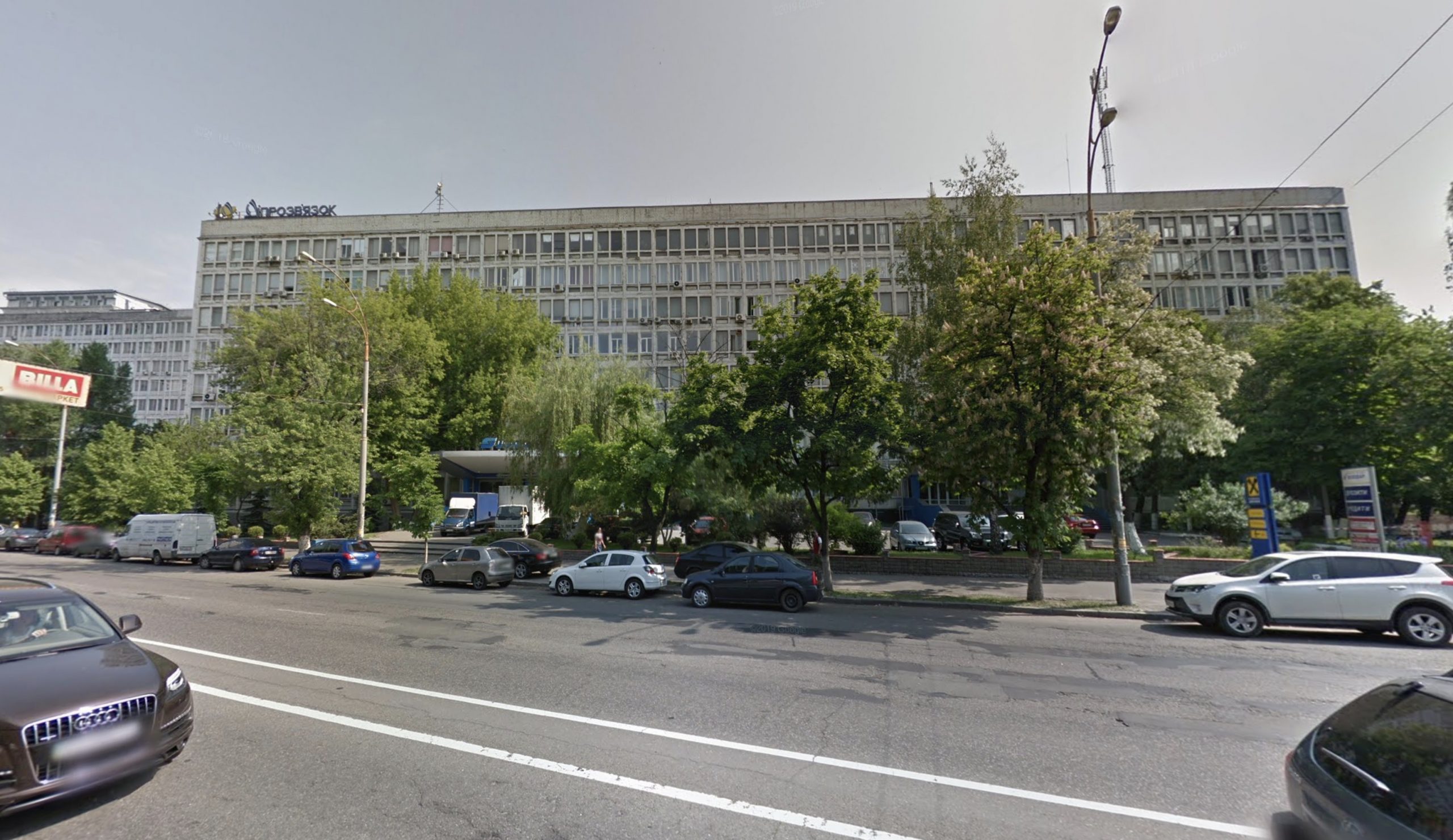 У вівторок у Києві частково обмежать рух транспорту на вулиці Солом’янській через ремонт дороги (схема)