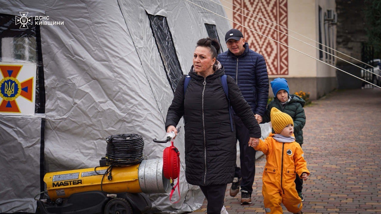 У Броварах та Борисполі запрацювали Пункти незламності (фото, відео)