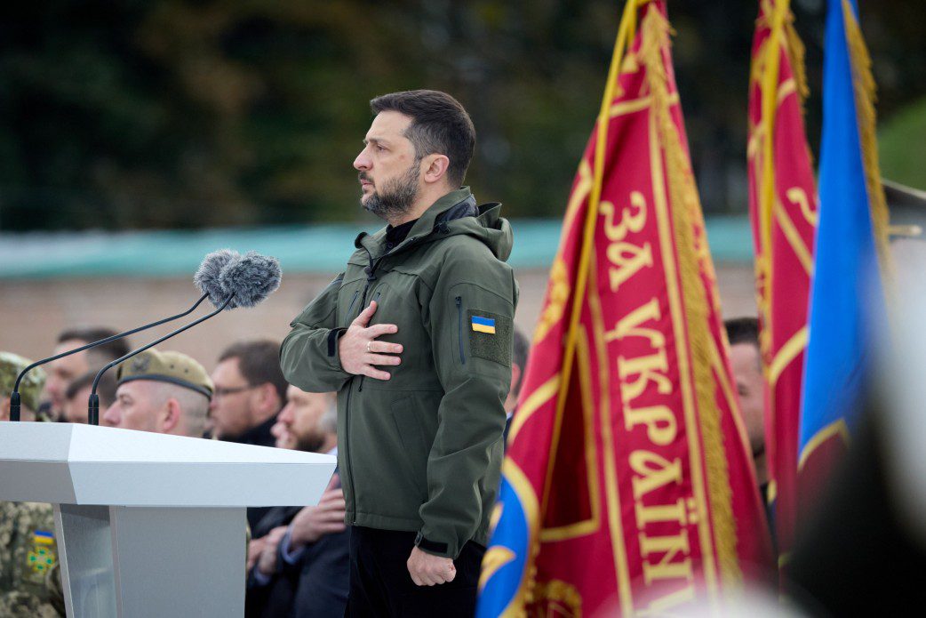Зеленський звернувся до українців з нагоди Дня захисників і захисниць (фото)