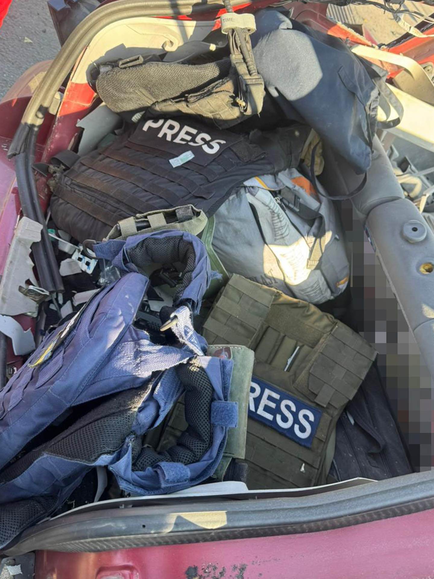 У Краматорську від нападу дрона-камікадзе на машину загинули журналістка Олена Губанова та телеоператор Євгеній Кармазін