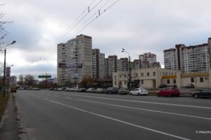 У Києві на проспекті Червоної Калини до кінця року обмежать рух підземним переходом (схема)