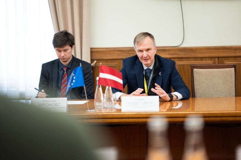 Микола Калашник зустрівся з Надзвичайним і Повноважним Послом Латвійської Республіки в Україні Андрейсом Пілдеговічсом