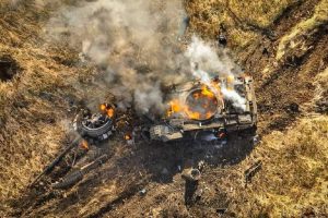 Ворожі втрати: за добу окупанти втратили в Україні понад 900 військових Ворожі втрати: за добу окупанти втратили в Україні понад 900 військових