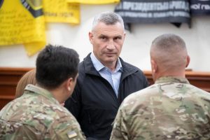 Кличко: Київрада збільшила допомогу військовим та родинам загиблих захисників на понад 4 млрд гривень Кличко: Київрада збільшила допомогу військовим та родинам загиблих захисників на понад 4 млрд гривень