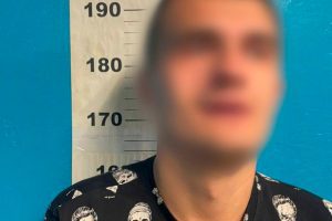 У метро Києва затримали чергового наркоторговця У метро Києва затримали чергового наркоторговця