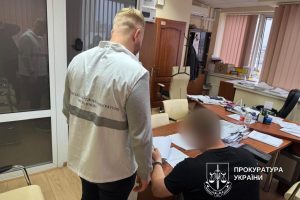 Розтрата на мільйон: посадовця Голосіївської РДА підозрюють у фінансуванні невиконаних робіт Розтрата на мільйон: посадовця Голосіївської РДА підозрюють у фінансуванні невиконаних робіт
