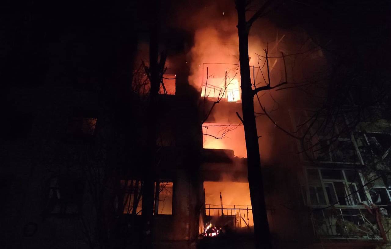 На Дніпропетровщині внаслідок обстрілу рф поранено 11 людей, пошкоджено 7 багатоповерхівок